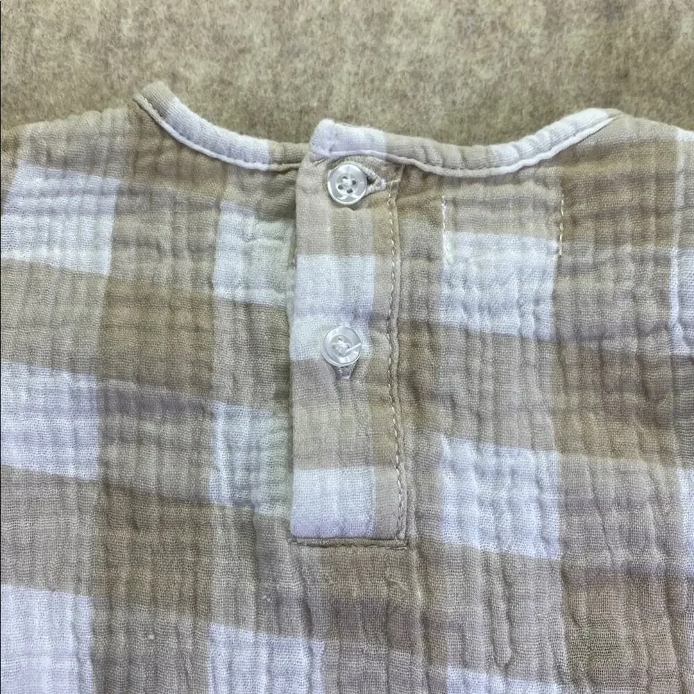 Mud Pie Beige and White Embodied Baby Romper 100% Cotton Size 9-12 months